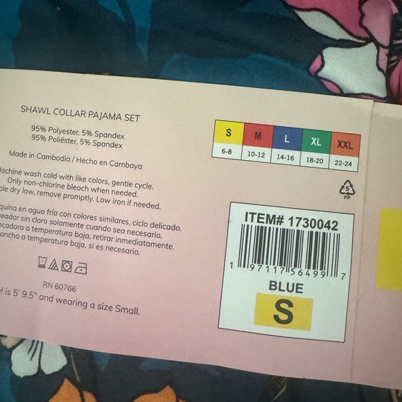 Room Service Floral Pajama Set NWT size small - Picture 5 of 6